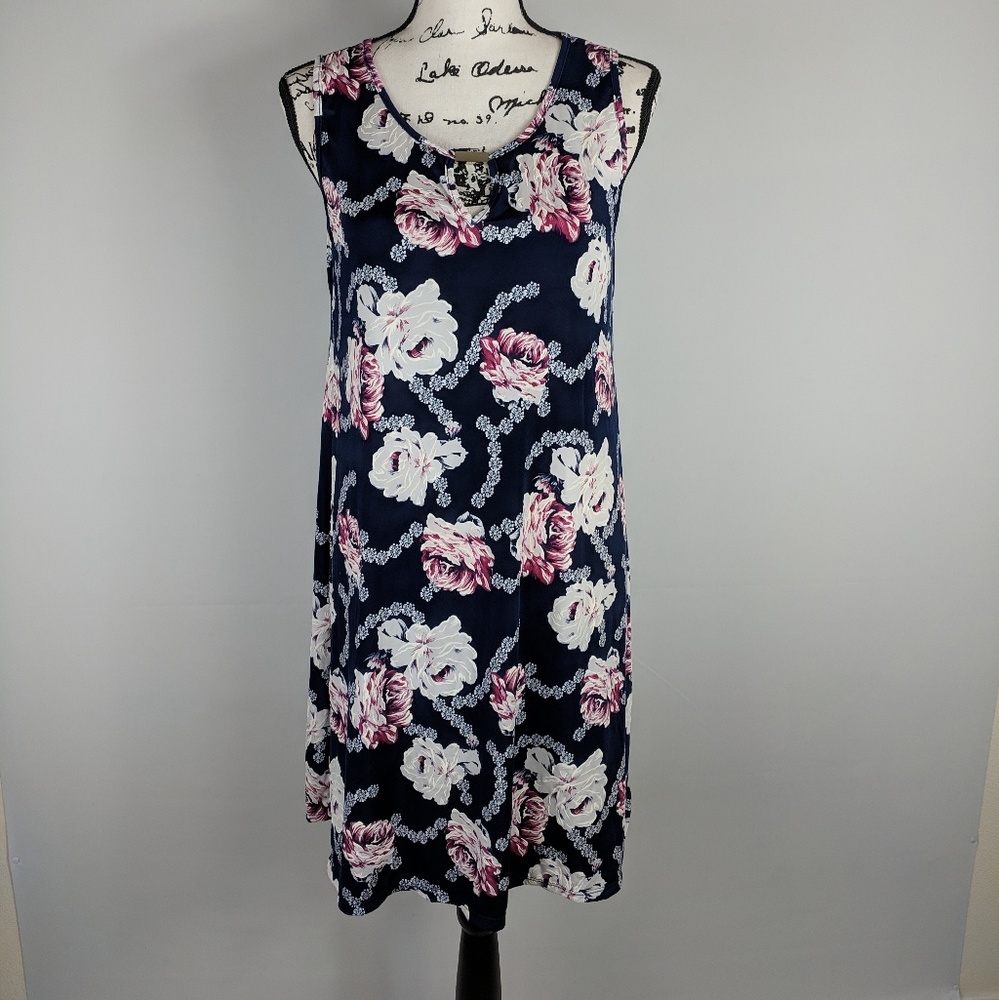 Esppresso Women's floral print Keyhole Dress.